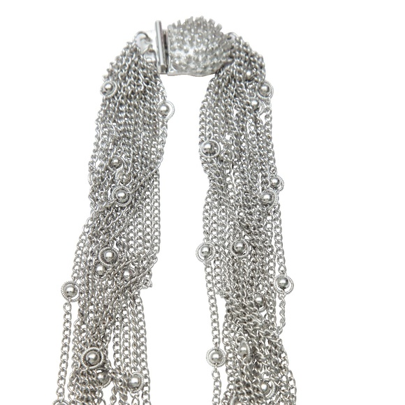 Beautiful vintage inspired silver multi chain necklace with ornate clasp - Picture 5 of 6